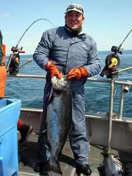 アラスカ　キングサーモン　釣り